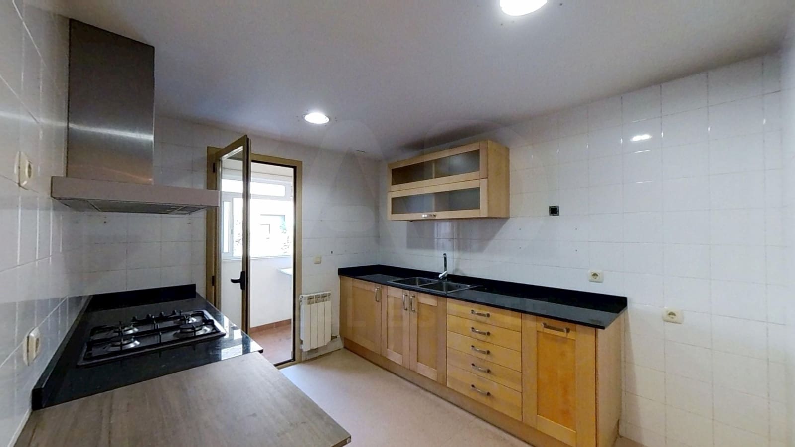 4 bedroom Apartment for sale in El Vendrell with garage - € 187,000 (Ref: 10114574)