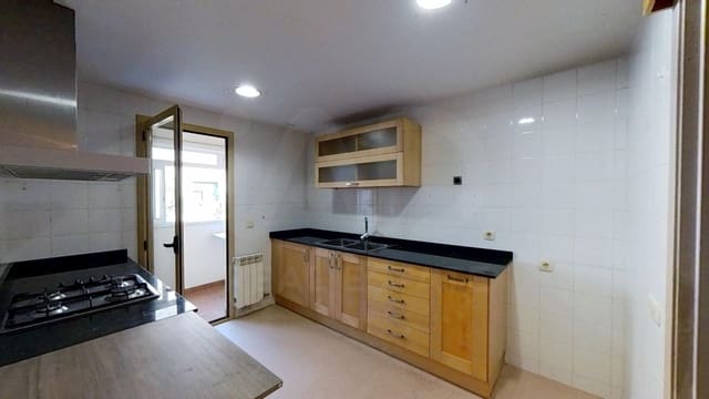 4 makuuhuone Huoneisto myytävänä paikassa El Vendrell mukana 
autotalli - 187 000 € (Ref: 10114574)
