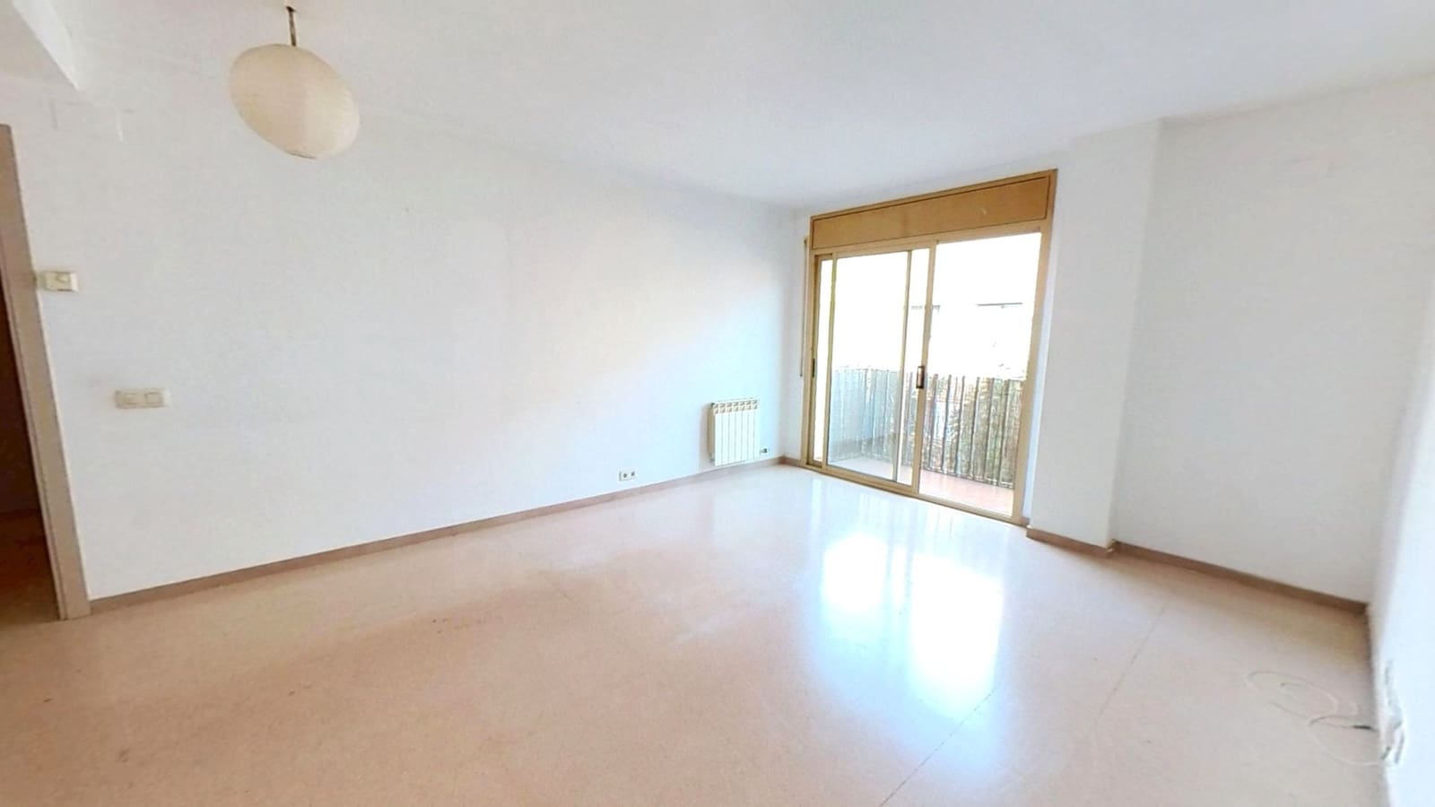 4 bedroom Apartment for sale in El Vendrell with garage - € 187,000 (Ref: 10114574)