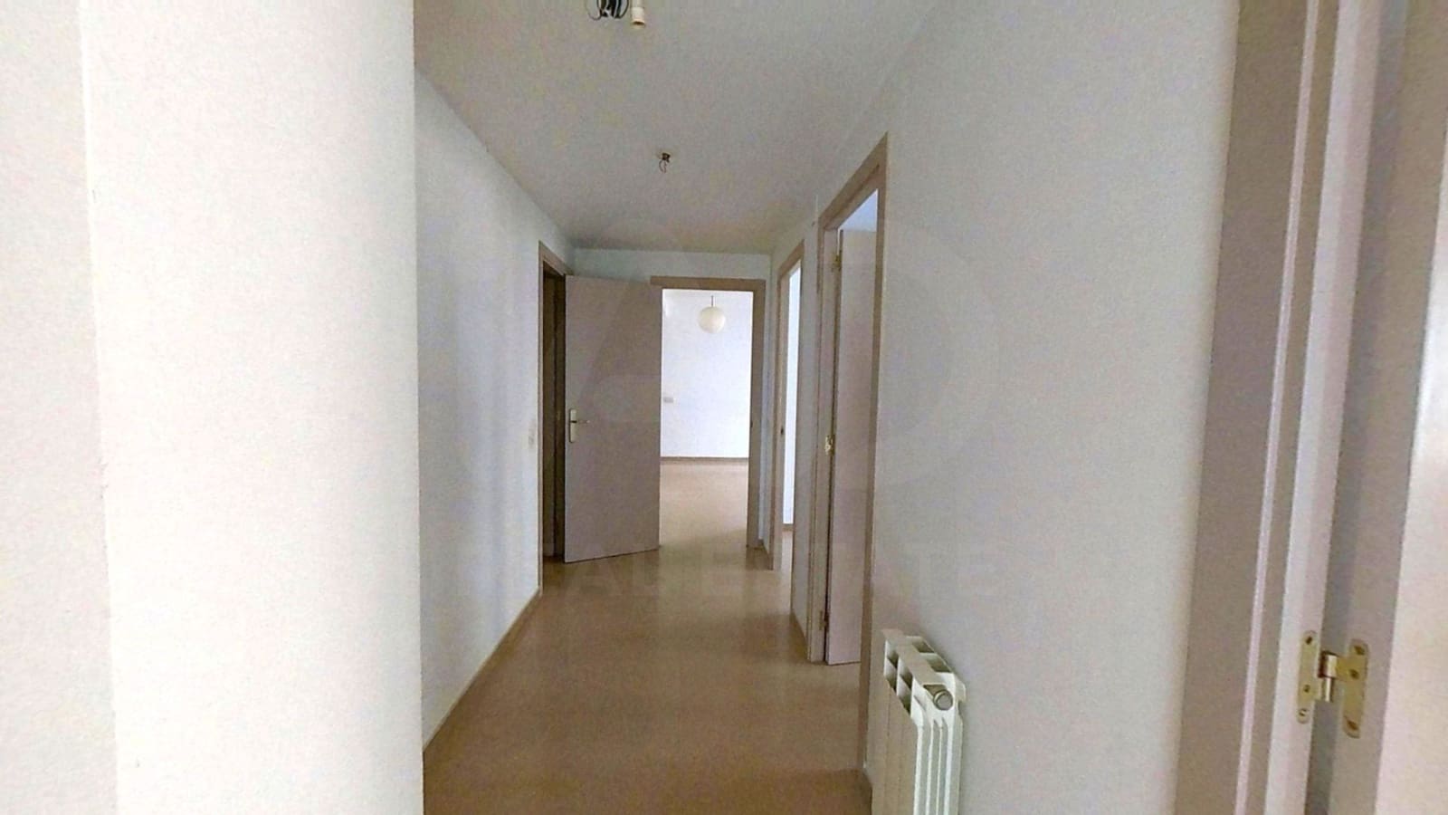 4 bedroom Apartment for sale in El Vendrell with garage - € 187,000 (Ref: 10114574)