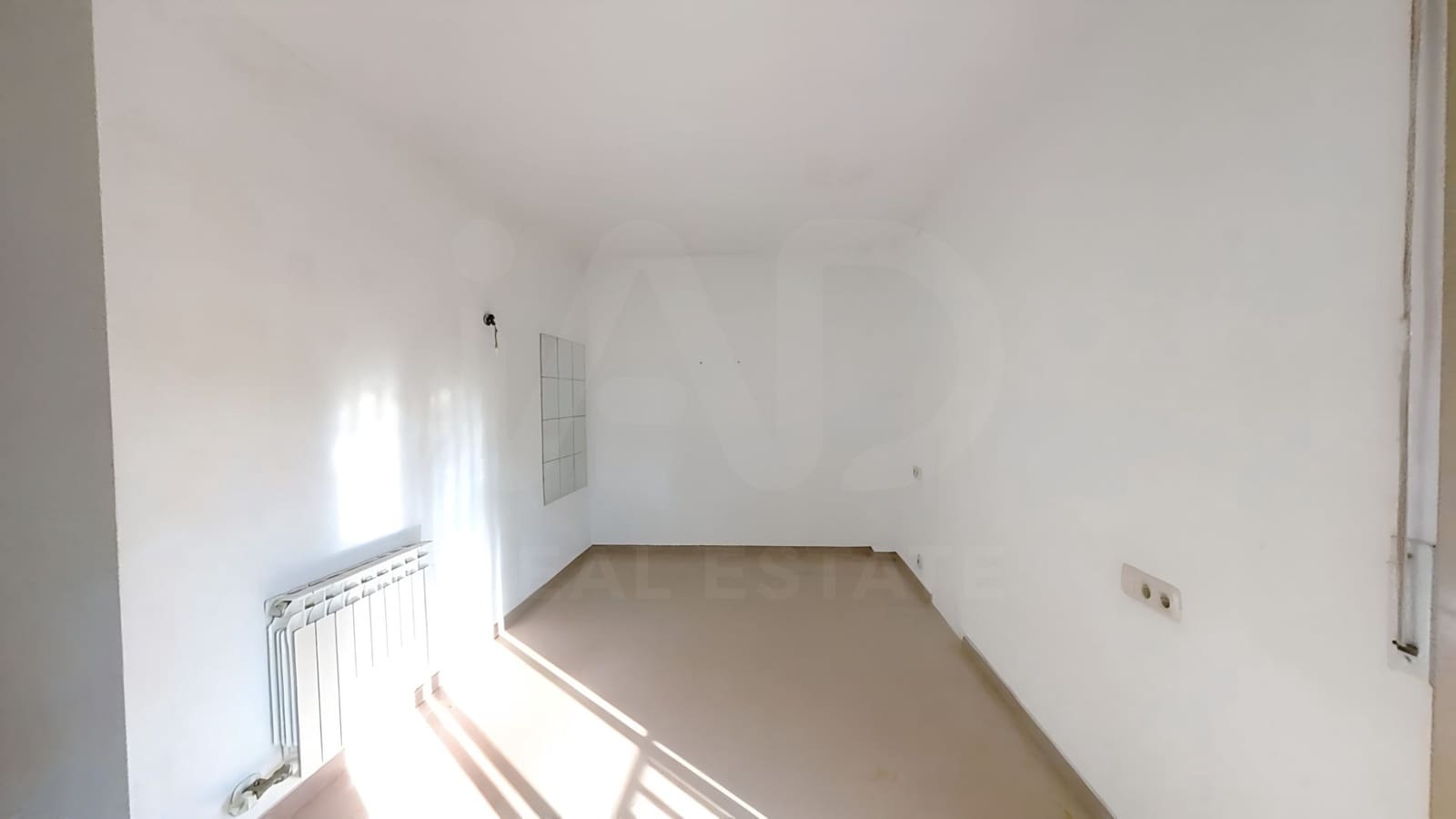 4 bedroom Apartment for sale in El Vendrell with garage - € 187,000 (Ref: 10114574)
