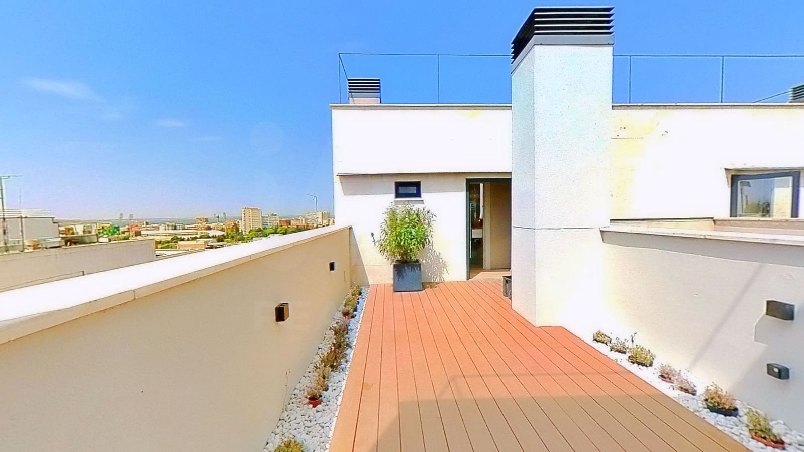 2 bedroom Penthouse for sale in Madrid city - € 920,000 (Ref: 10114576)
