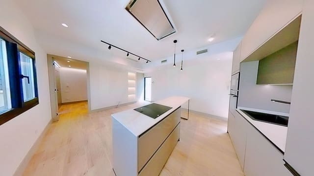2 slaapkamer Penthouse te koop in Rios Rosas, Madrid stad - € 920.000 (Ref: 10114576)
