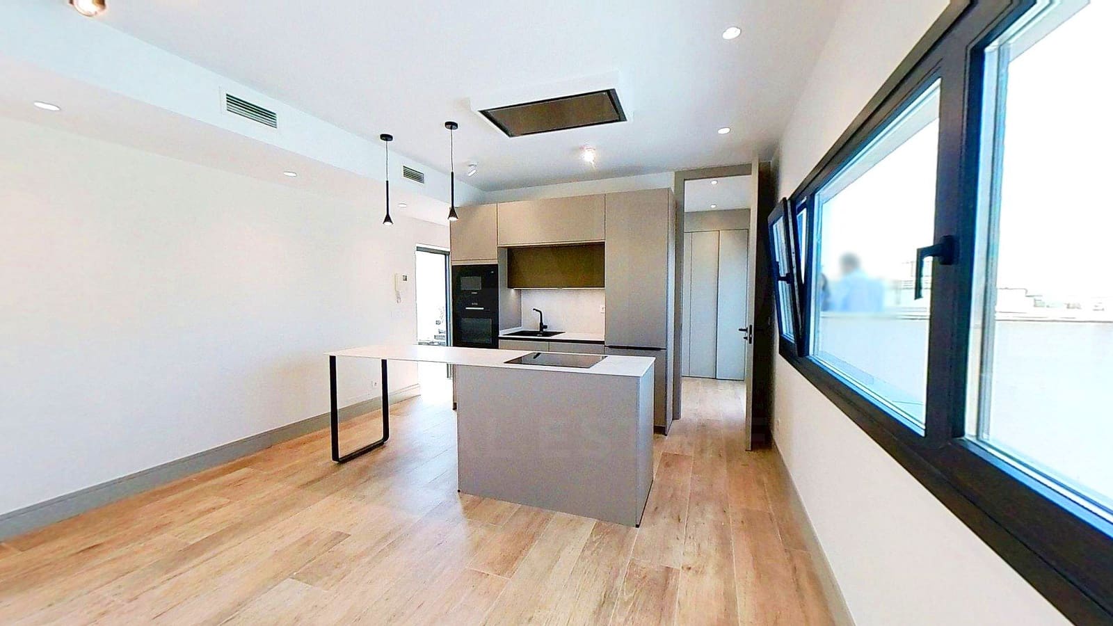 2 bedroom Penthouse for sale in Madrid city - € 920,000 (Ref: 10114576)