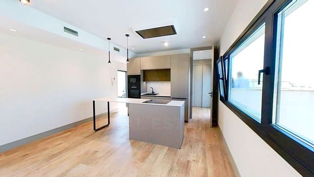 2 slaapkamer Penthouse te koop in Rios Rosas, Madrid stad - € 920.000 (Ref: 10114576)