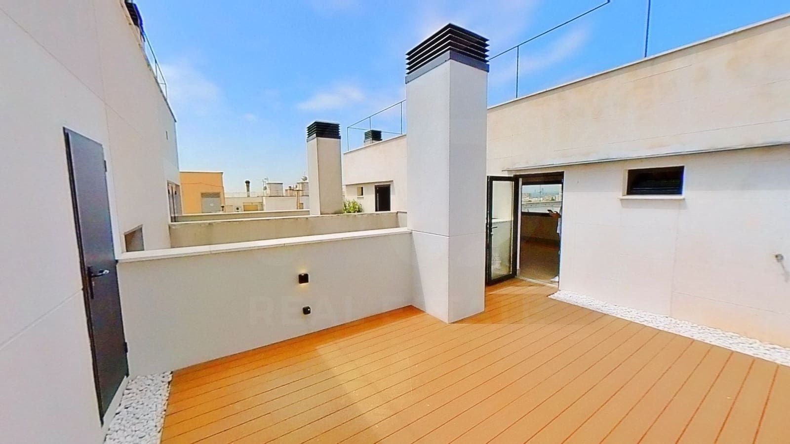 2 bedroom Penthouse for sale in Madrid city - € 920,000 (Ref: 10114576)