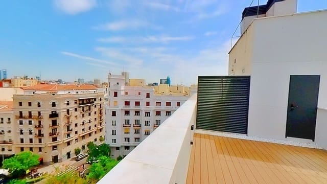 2 makuuhuone Kattohuoneisto myytävänä paikassa Rios Rosas, Madrid kaupunki - 920 000 € (Ref: 10114576)