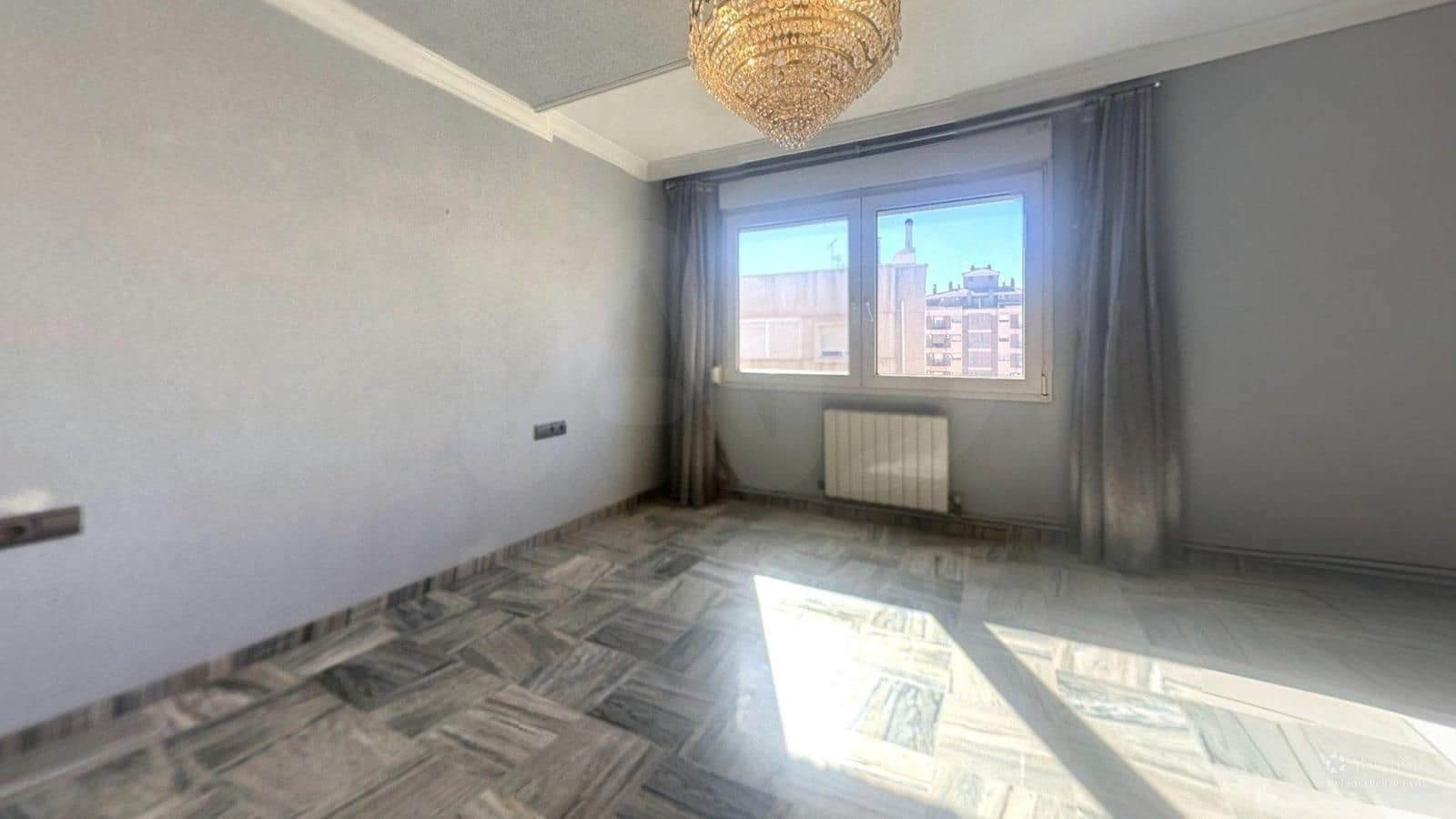 6 sovrum Lägenhet till salu i Petrel / Petrer med garage - 208 000 € (Ref: 10114579)