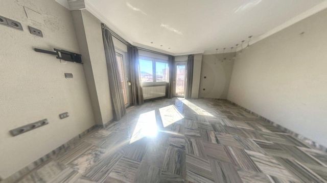 6 sovrum Lägenhet till salu i Petrel / Petrer med garage - 208 000 € (Ref: 10114579)