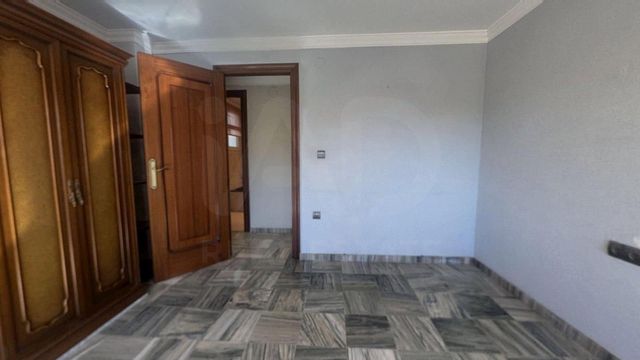 6 sovrum Lägenhet till salu i Petrel / Petrer med garage - 208 000 € (Ref: 10114579)