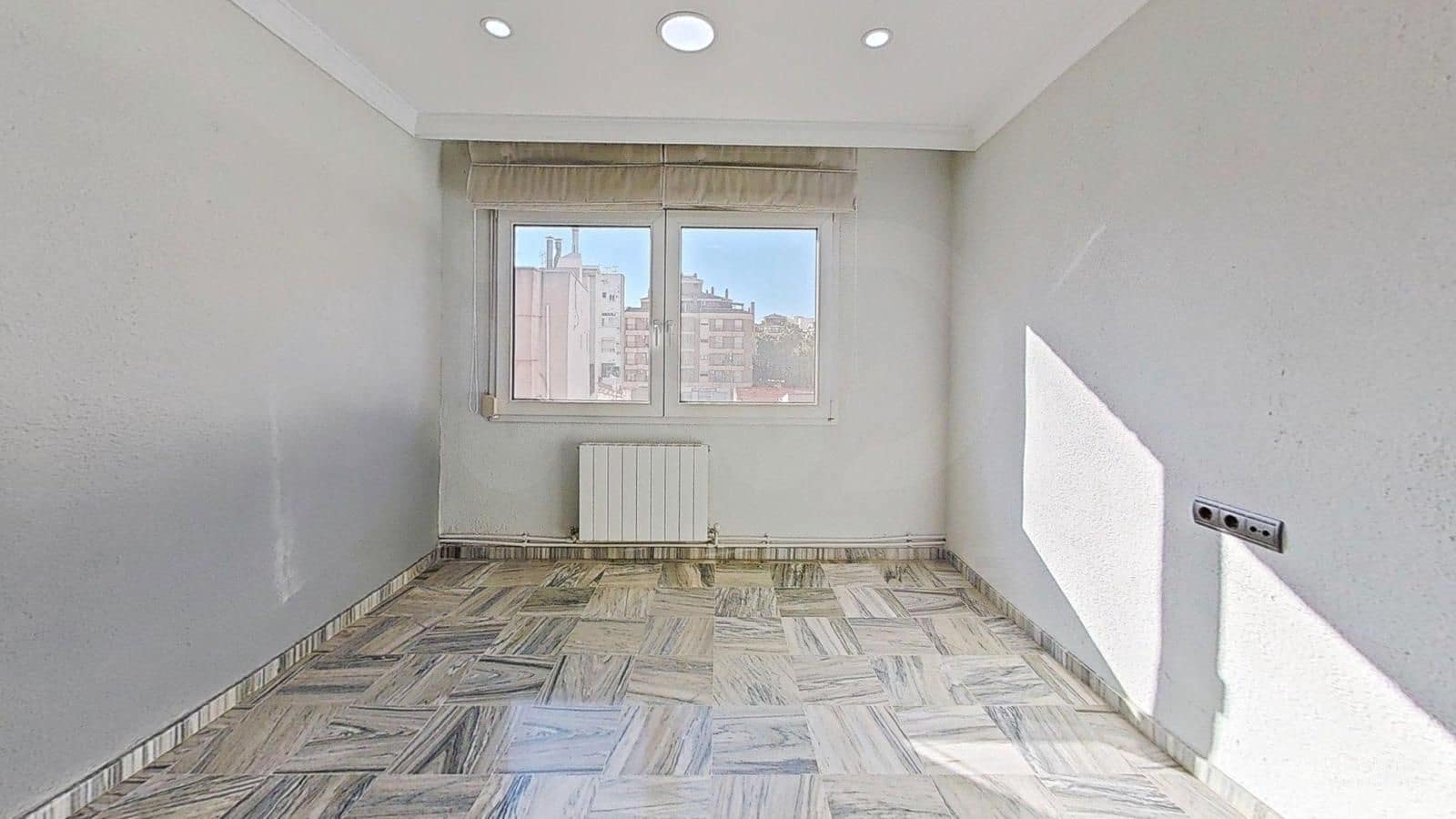 6 sovrum Lägenhet till salu i Petrel / Petrer med garage - 208 000 € (Ref: 10114579)