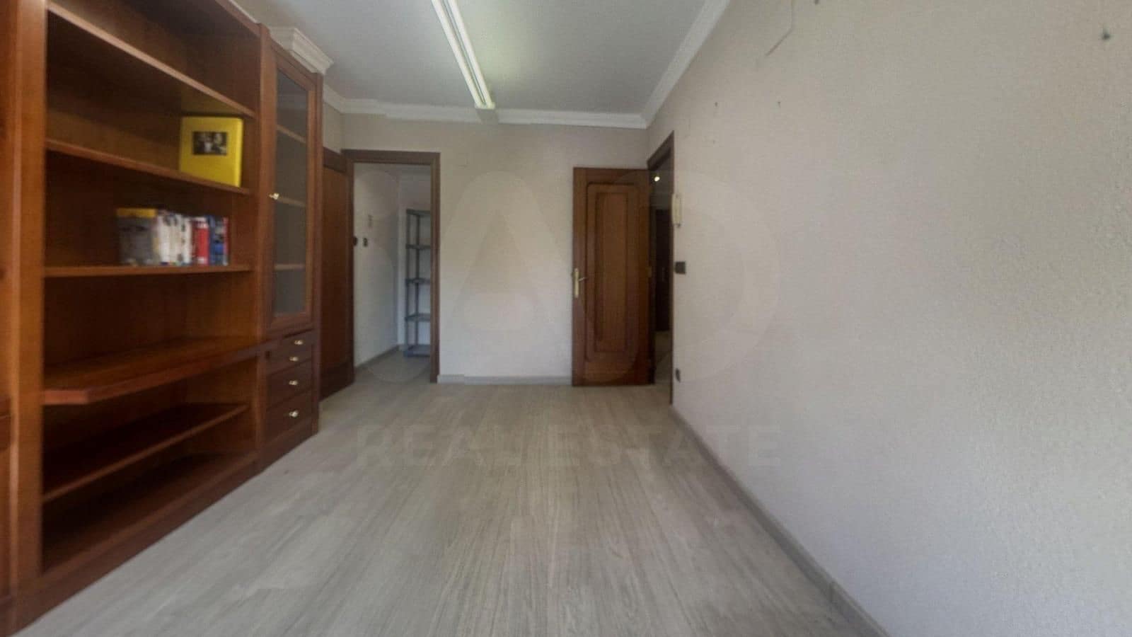 6 sovrum Lägenhet till salu i Petrel / Petrer med garage - 208 000 € (Ref: 10114579)