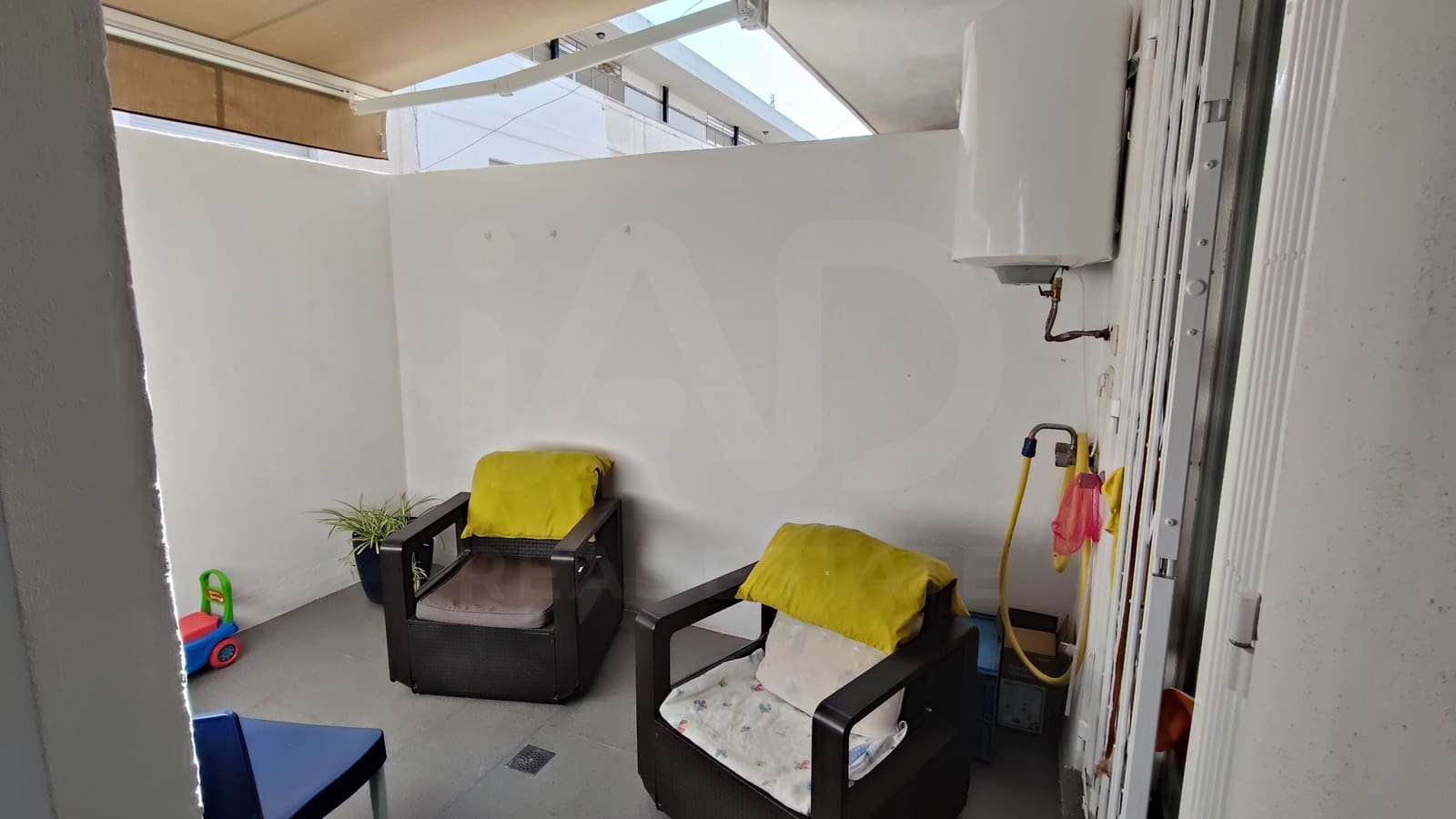 3 makuuhuone Huoneisto myytävänä paikassa Aspe mukana 
autotalli - 137 400 € (Ref: 10114581)
