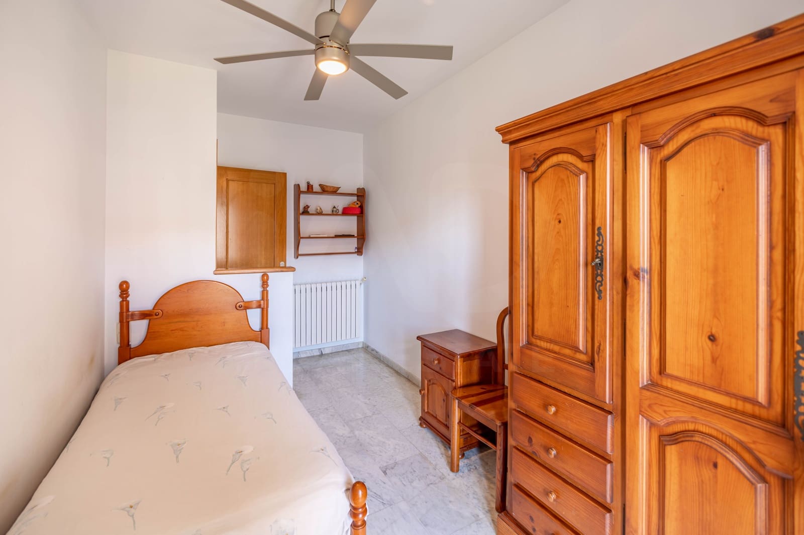 4 bedroom Townhouse for sale in Vilanova i la Geltru with garage - € 549,000 (Ref: 10114582)