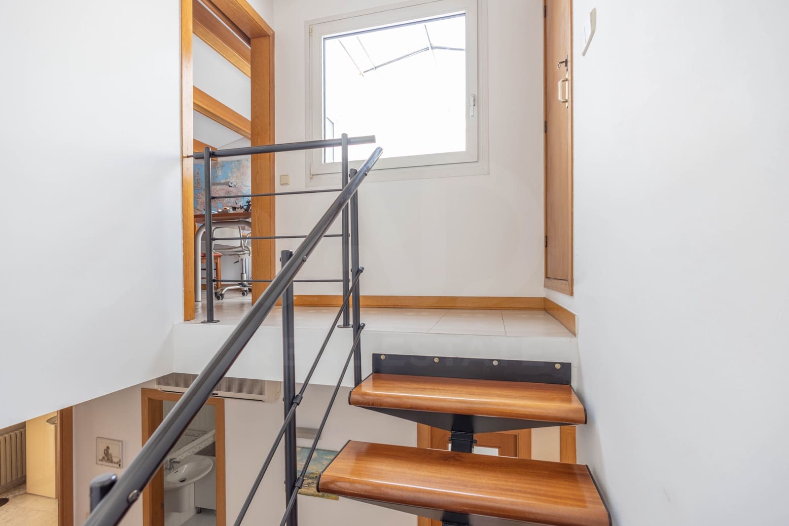 4 bedroom Townhouse for sale in Vilanova i la Geltru with garage - € 549,000 (Ref: 10114582)