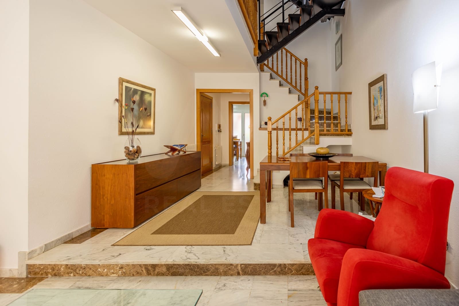 4 bedroom Townhouse for sale in Vilanova i la Geltru with garage - € 549,000 (Ref: 10114582)