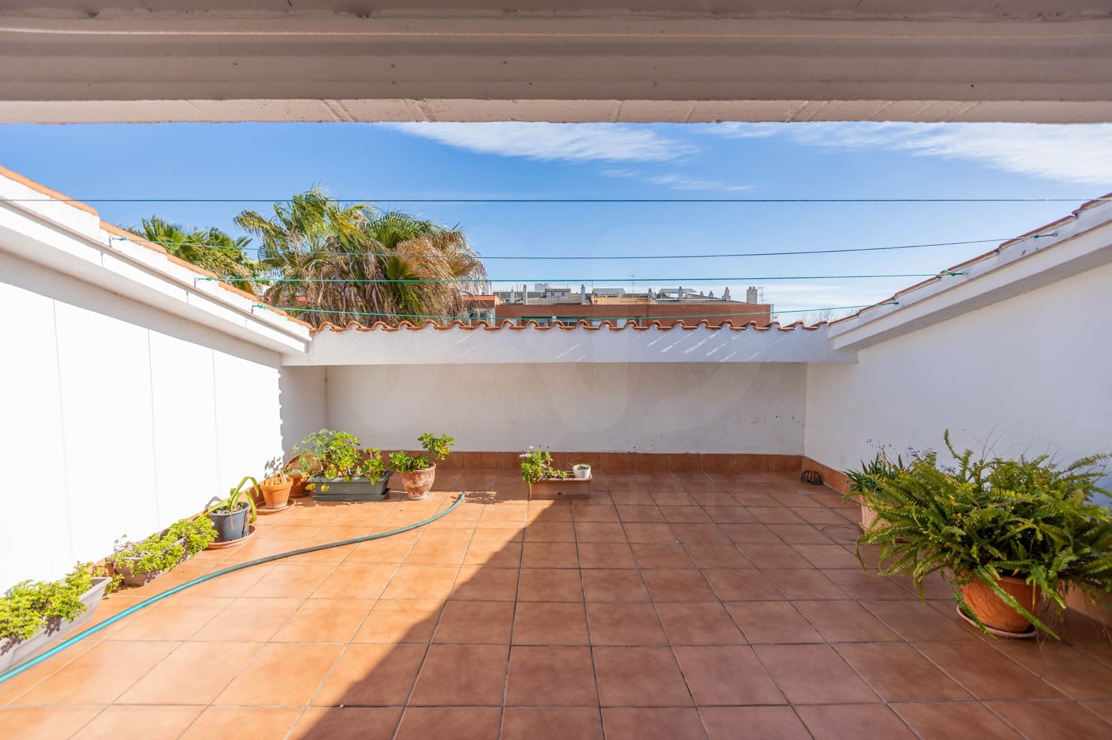4 bedroom Townhouse for sale in Vilanova i la Geltru with garage - € 549,000 (Ref: 10114582)