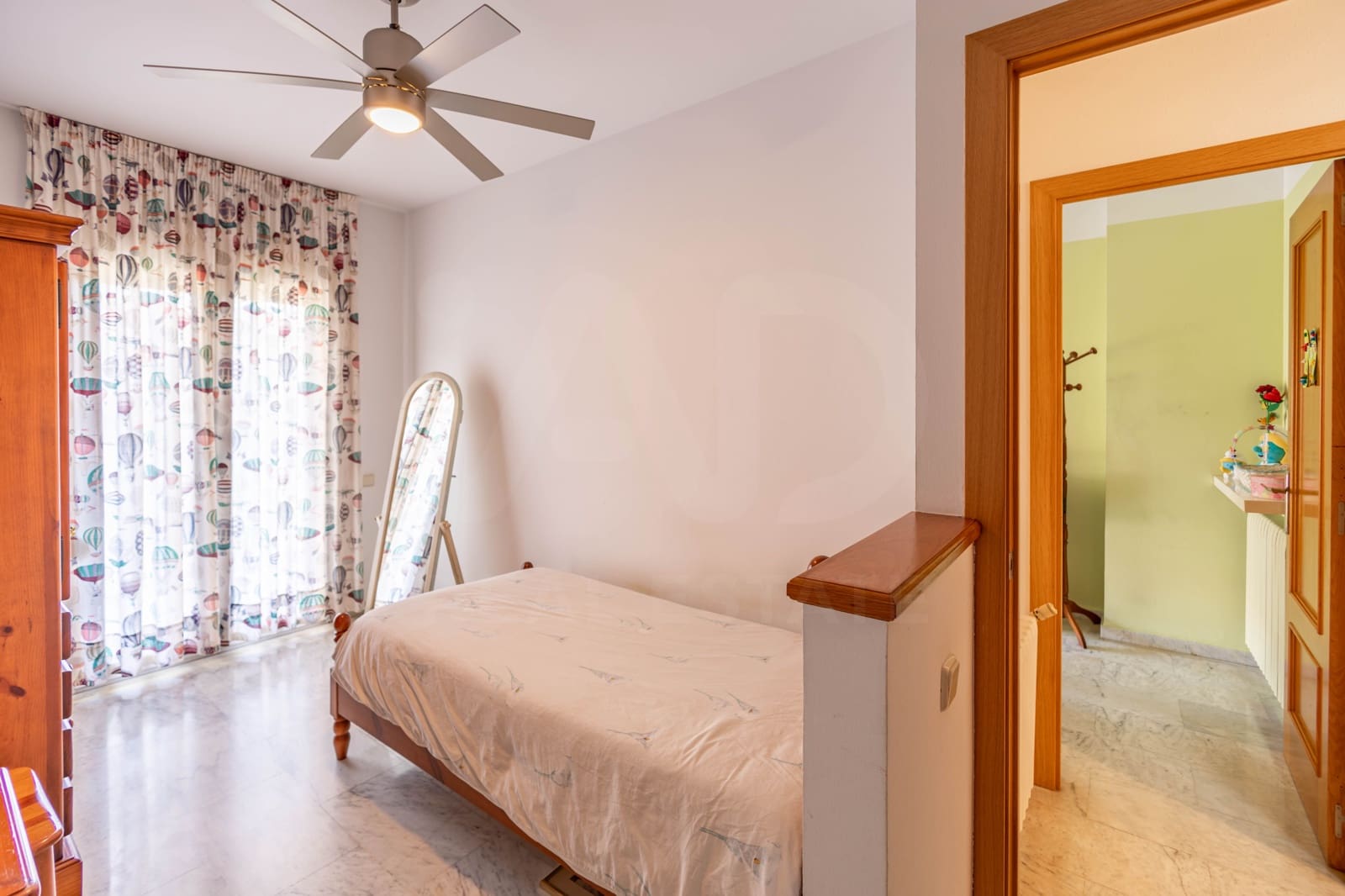 4 bedroom Townhouse for sale in Vilanova i la Geltru with garage - € 549,000 (Ref: 10114582)