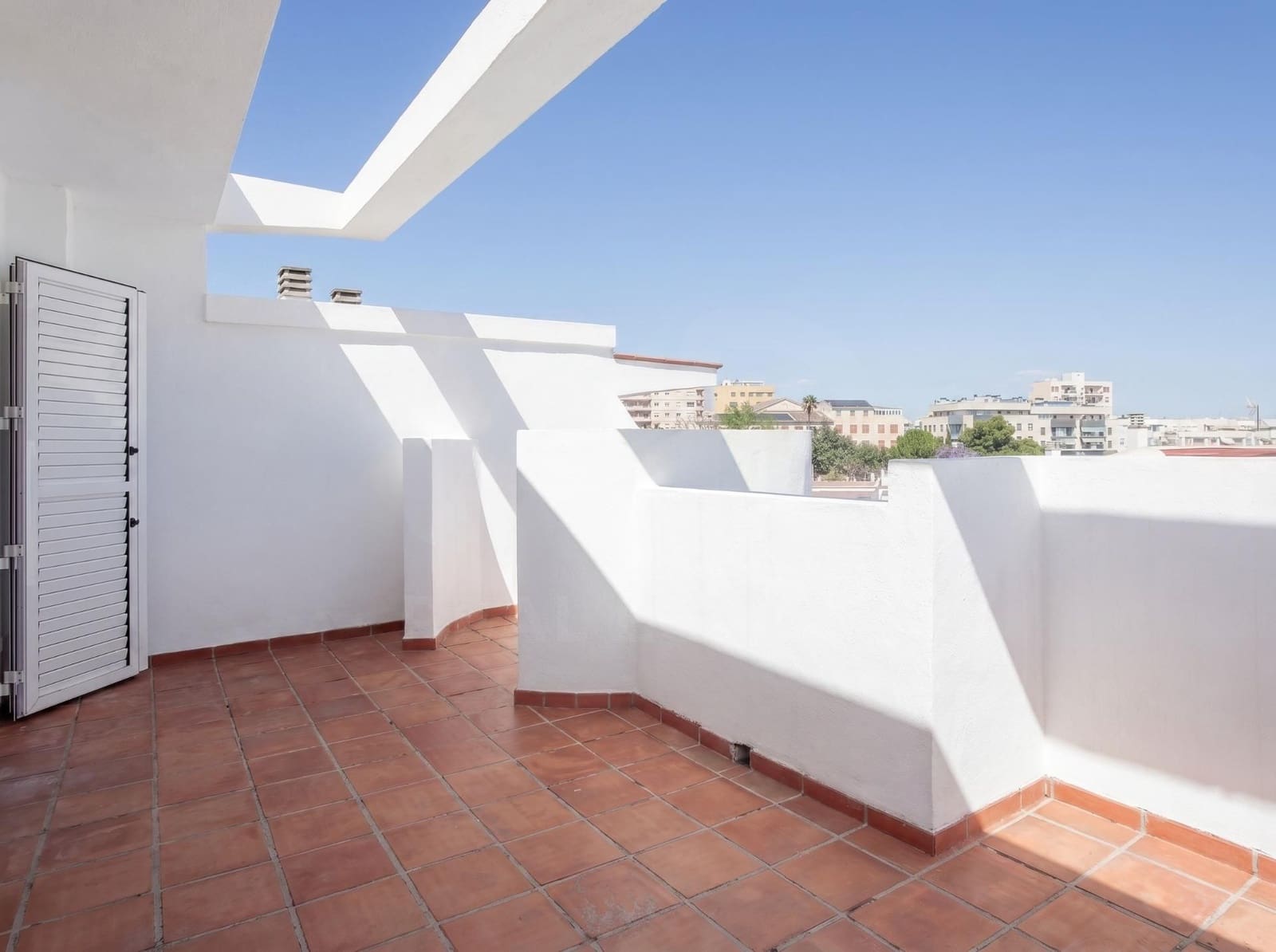 4 makuuhuone Omakotitalo myytävänä paikassa Palma de Mallorca mukana 
autotalli - 1 325 000 € (Ref: 10114584)