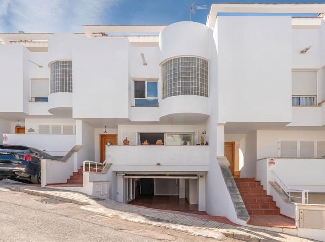 4 makuuhuone Omakotitalo myytävänä paikassa Son Ferriol, Palma de Mallorca mukana 
autotalli - 1 325 000 € (Ref: 10114584)
