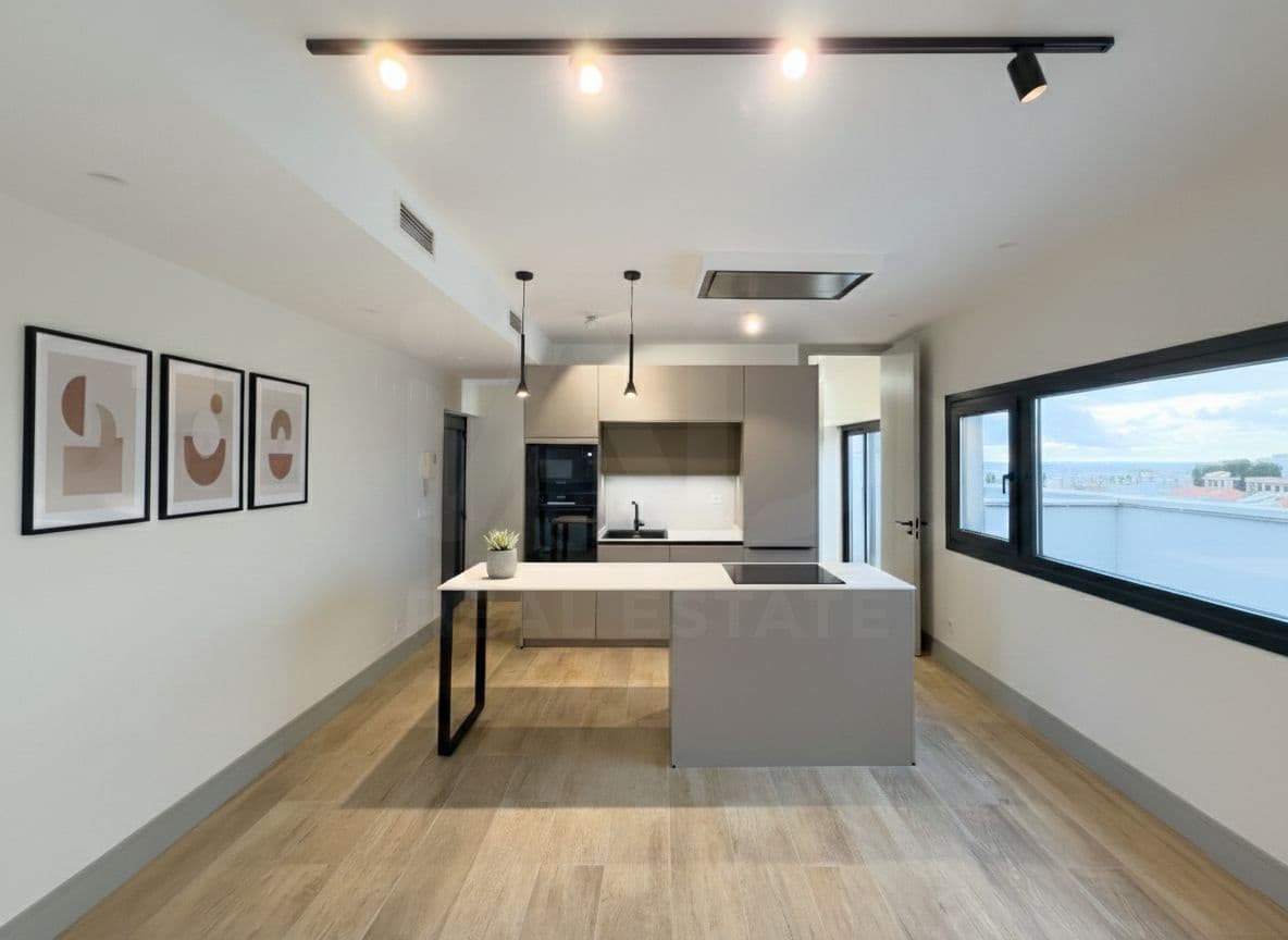 2 bedroom Penthouse for sale in Madrid city - € 920,000 (Ref: 10114586)