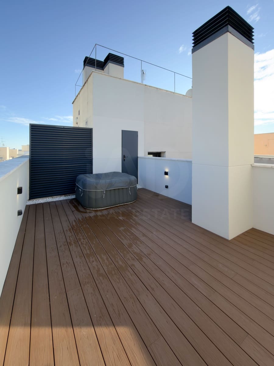 2 bedroom Penthouse for sale in Madrid city - € 920,000 (Ref: 10114586)