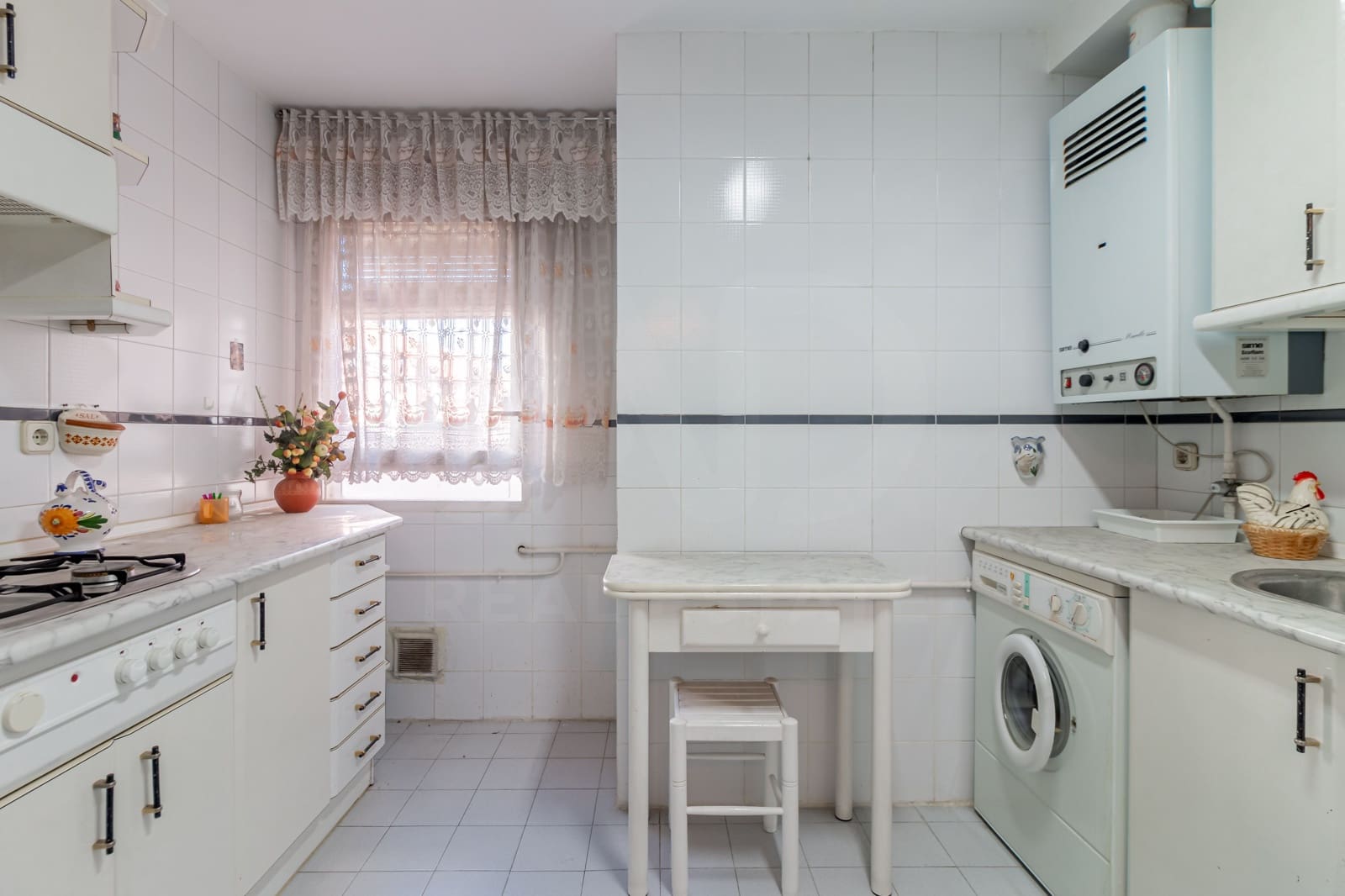 3 soveværelse Lejlighed til salg i Madrid by - € 240.000 (Ref: 10114588)