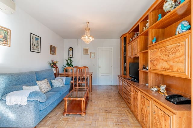 3 slaapkamer Appartement te koop in Villaverde Alto, Casco Histórico de Villaverde, Madrid stad - € 240.000 (Ref: 10114588)
