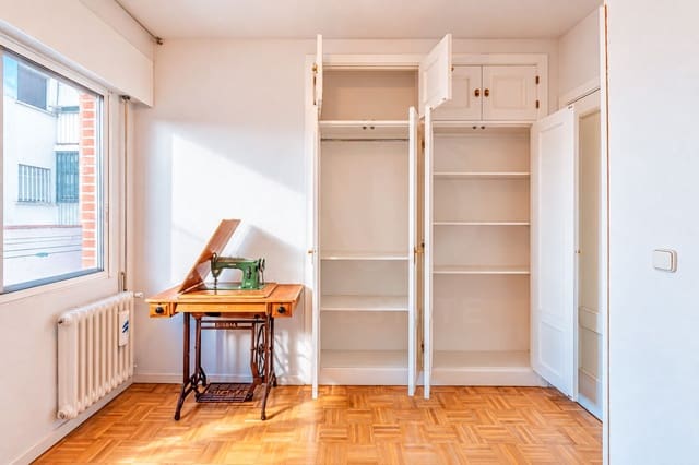 Apartamento de 3 habitaciones en Villaverde Alto, Casco Histórico de Villaverde, Madrid ciudad en venta - 240.000 € (Ref: 10114588)