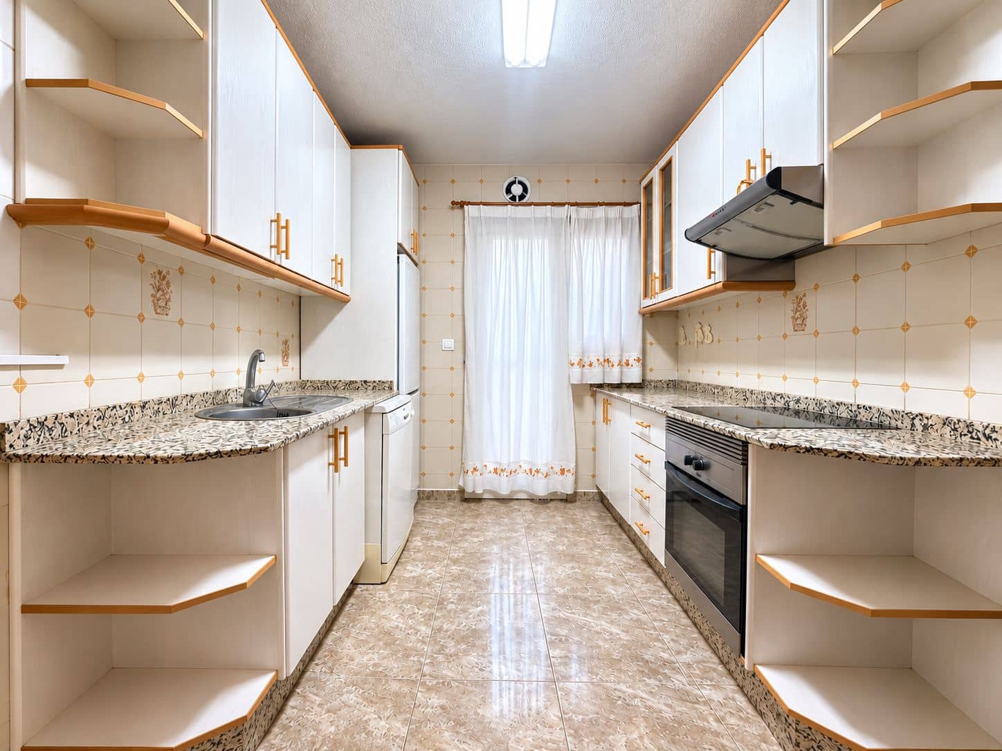 4 Zimmer Apartment zu verkaufen in Abaran mit Garage - 109.000 € (Ref: 10114590)