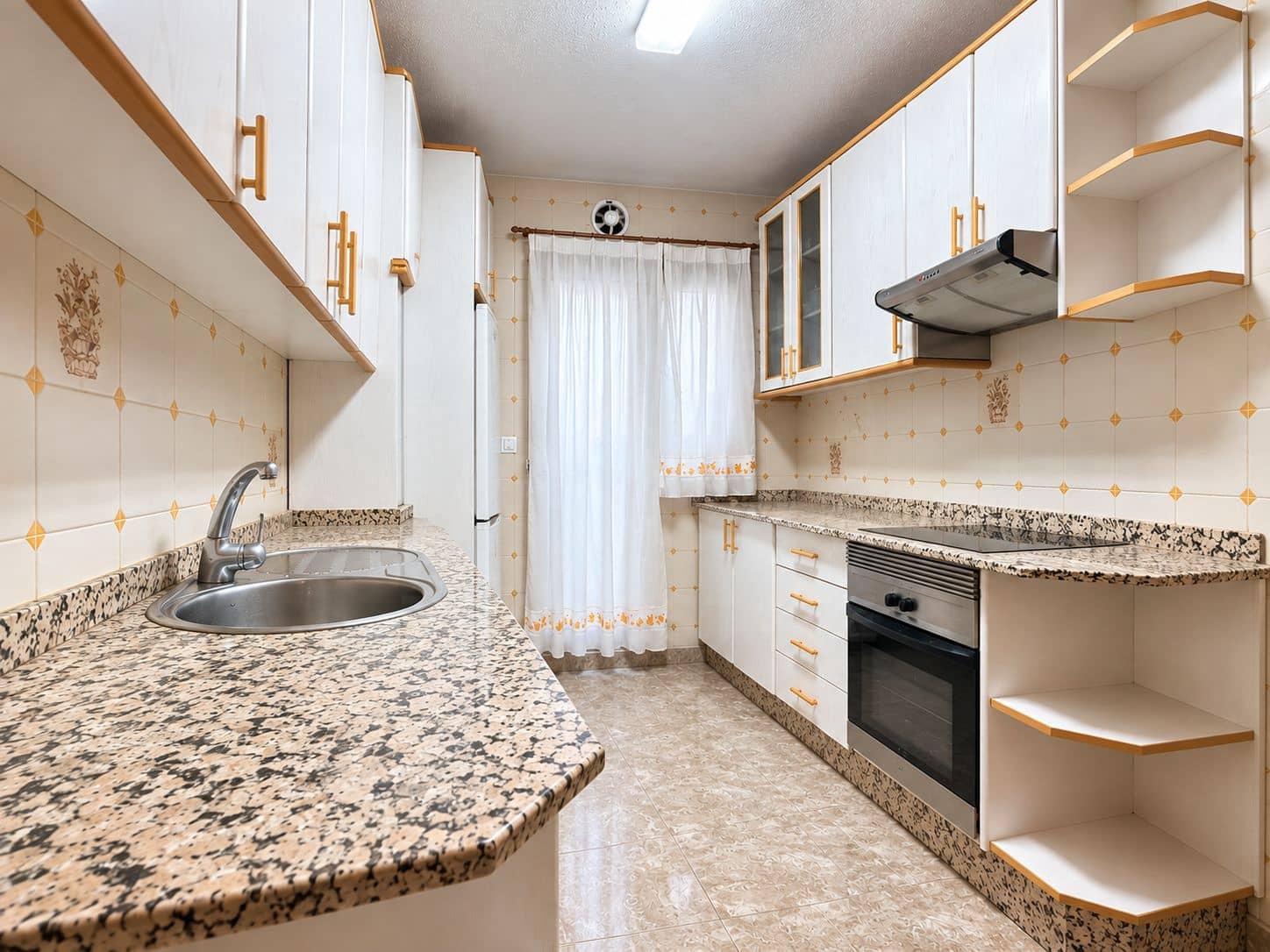 4 Zimmer Apartment zu verkaufen in Abaran mit Garage - 109.000 € (Ref: 10114590)