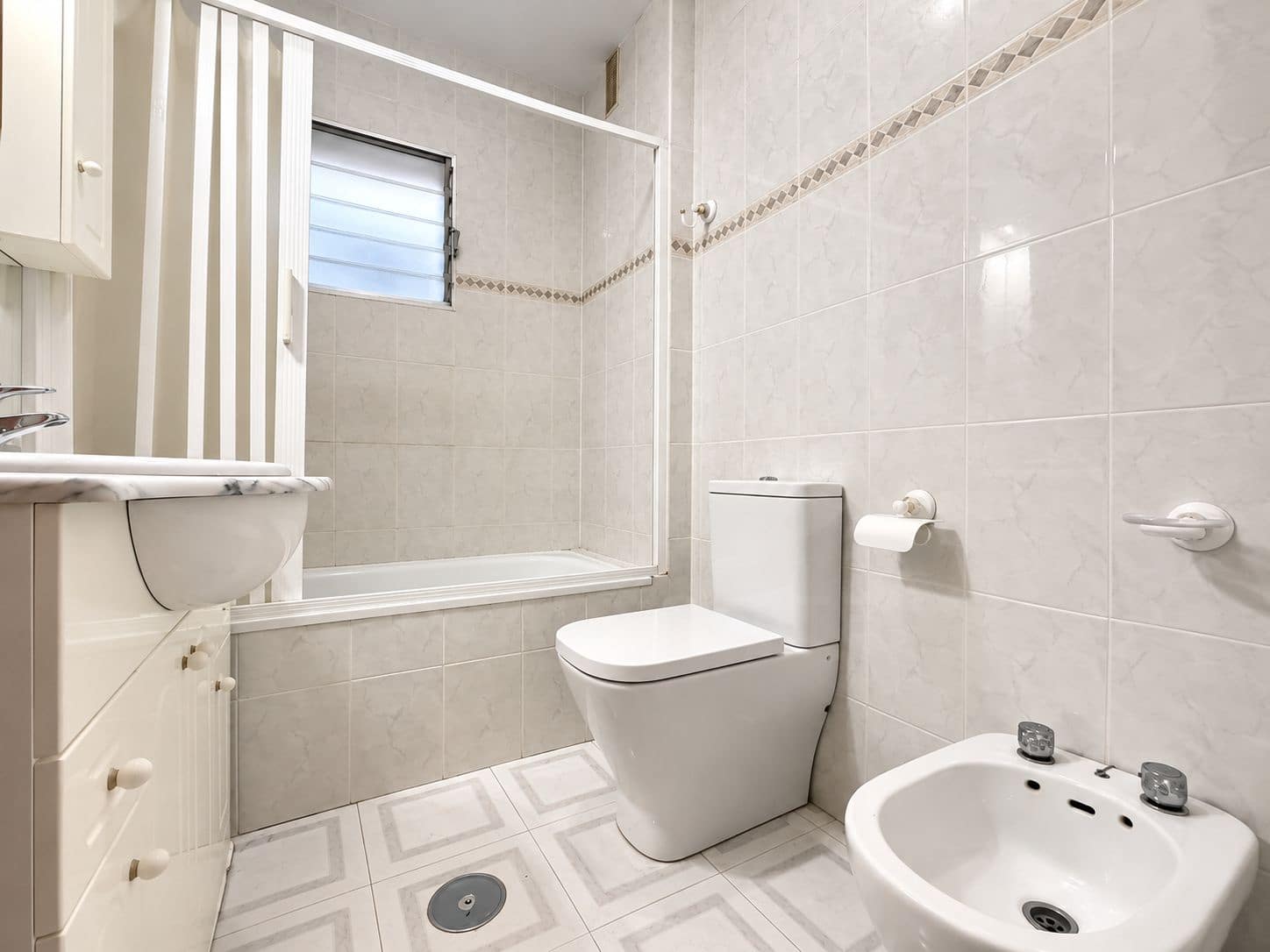4 Zimmer Apartment zu verkaufen in Abaran mit Garage - 109.000 € (Ref: 10114590)