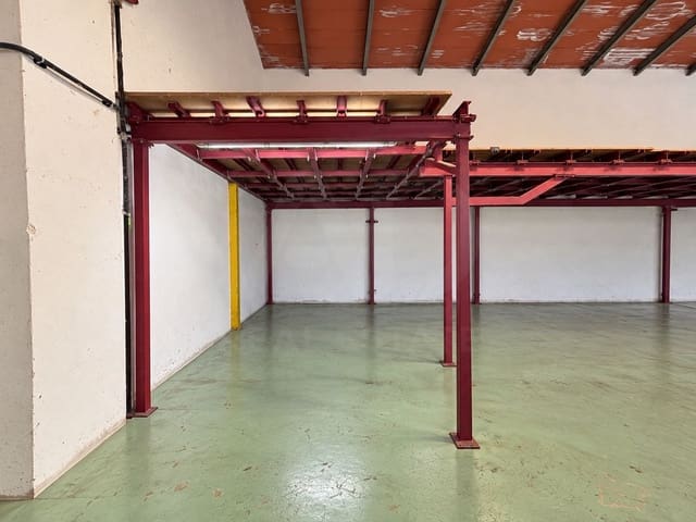 Rakentamaton maa myytävänä paikassa Alcoy / Alcoi - 150 000 € (Ref: 10114597)