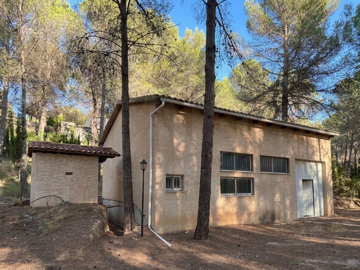 Rakentamaton maa myytävänä paikassa Alcoy / Alcoi - 150 000 € (Ref: 10114597)