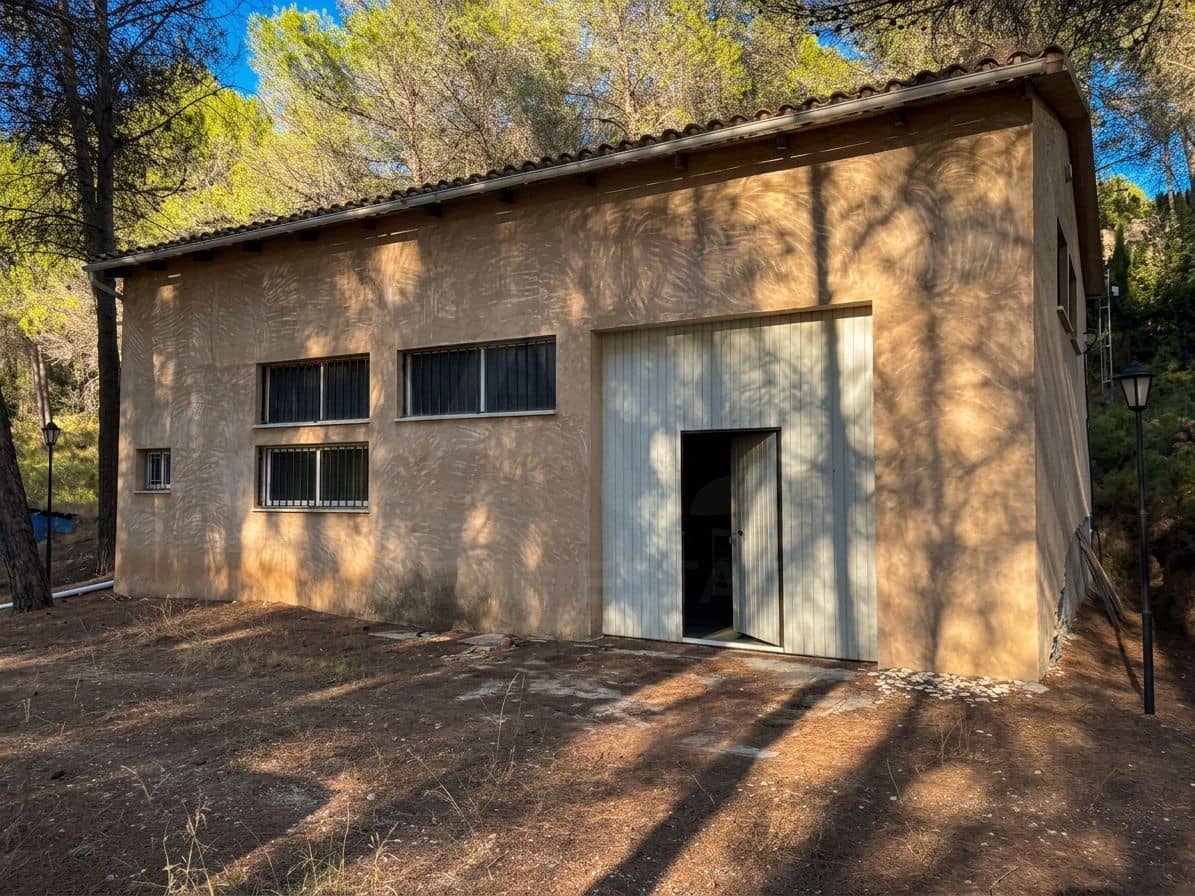 Rakentamaton maa myytävänä paikassa Alcoy / Alcoi - 150 000 € (Ref: 10114597)