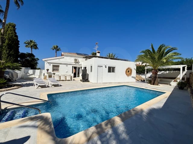 2 quarto Casa em Banda para venda em El Montgó, Dénia com piscina garagem - 679 000 € (Ref: 10114599)