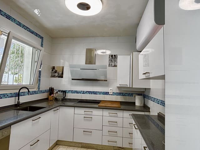 2 quarto Casa em Banda para venda em El Montgó, Dénia com piscina garagem - 679 000 € (Ref: 10114599)