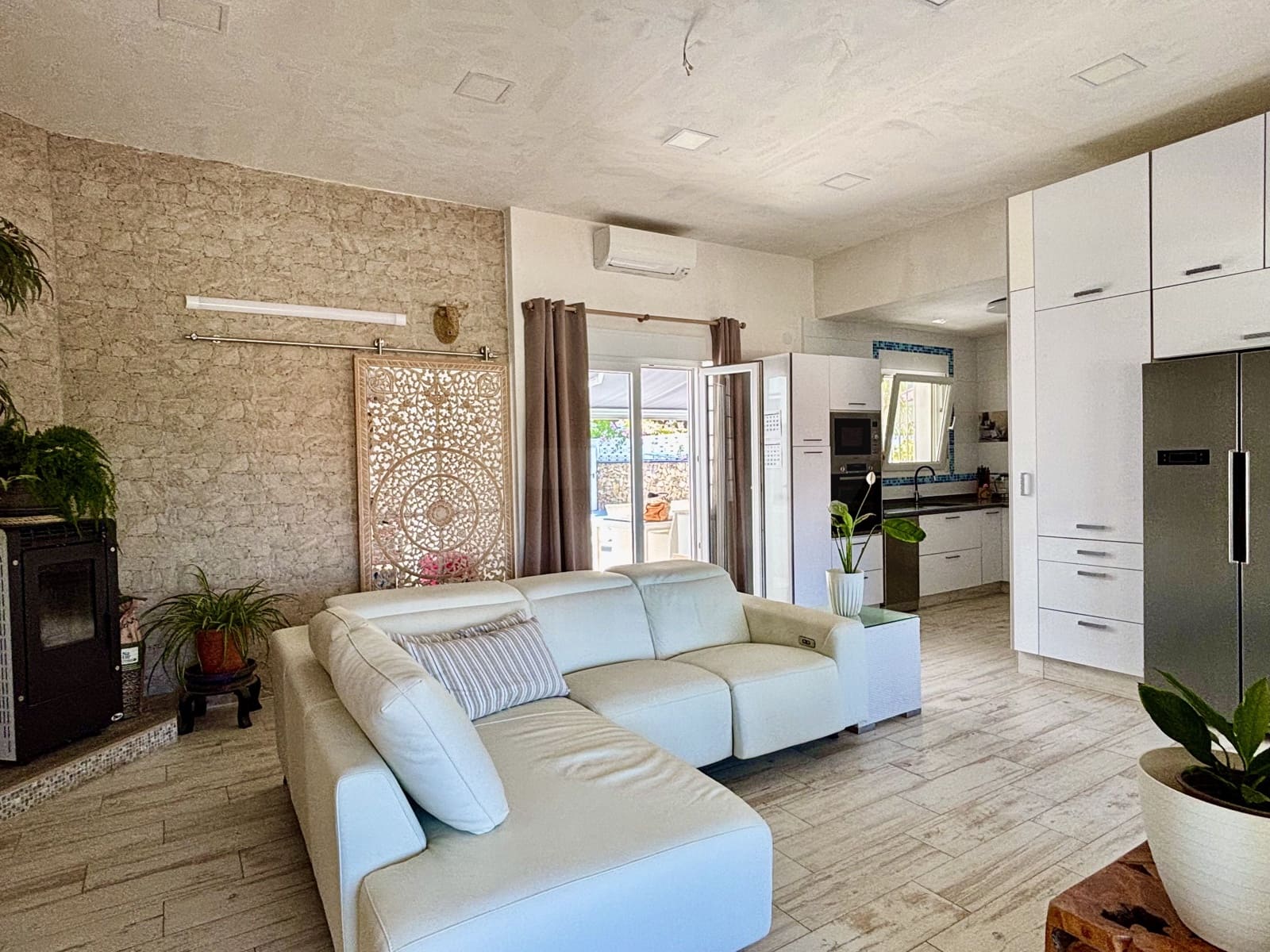 2 bedroom Townhouse for sale in Denia with pool garage - € 679,000 (Ref: 10114599)