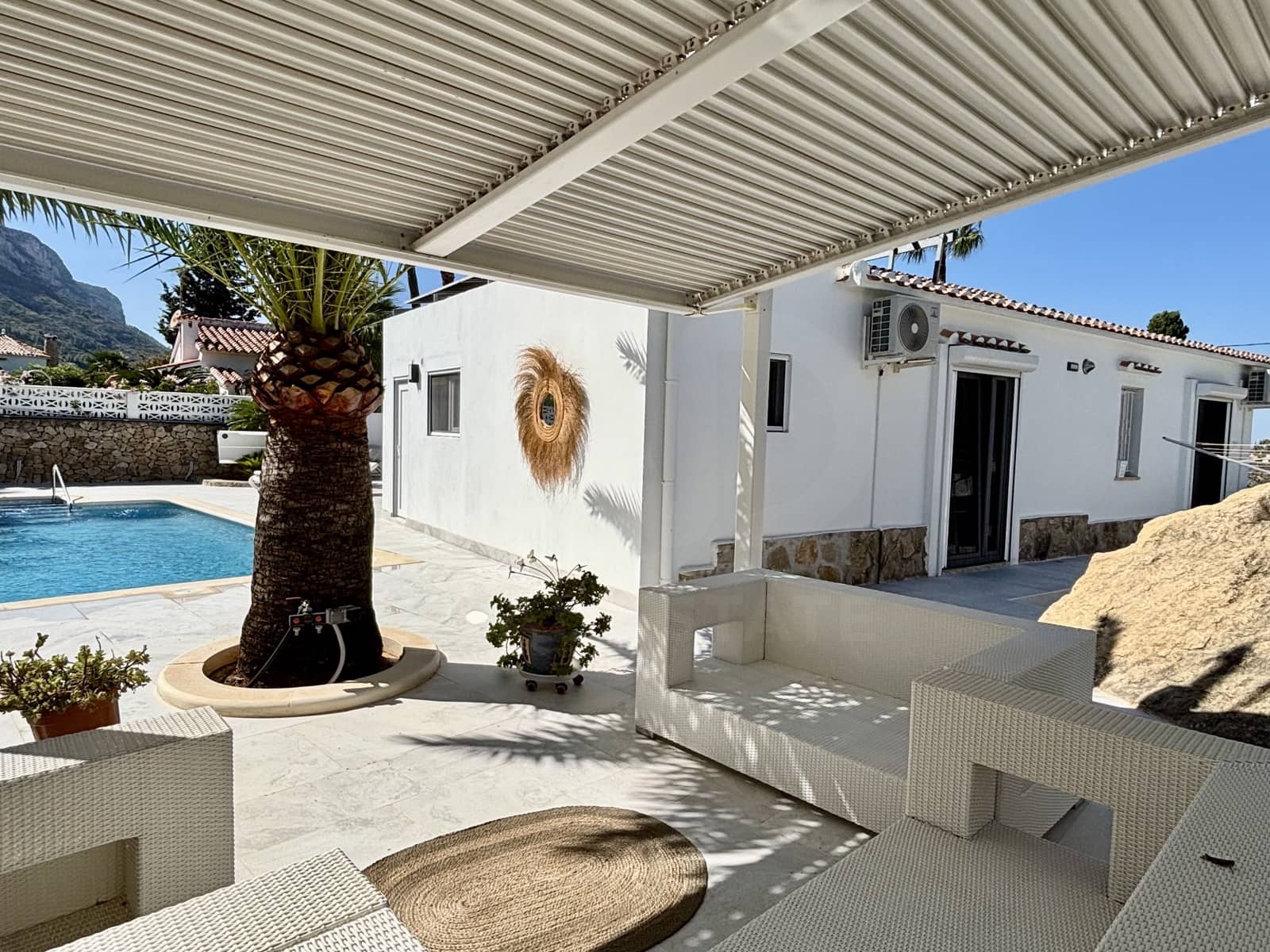 2 bedroom Townhouse for sale in Denia with pool garage - € 679,000 (Ref: 10114599)