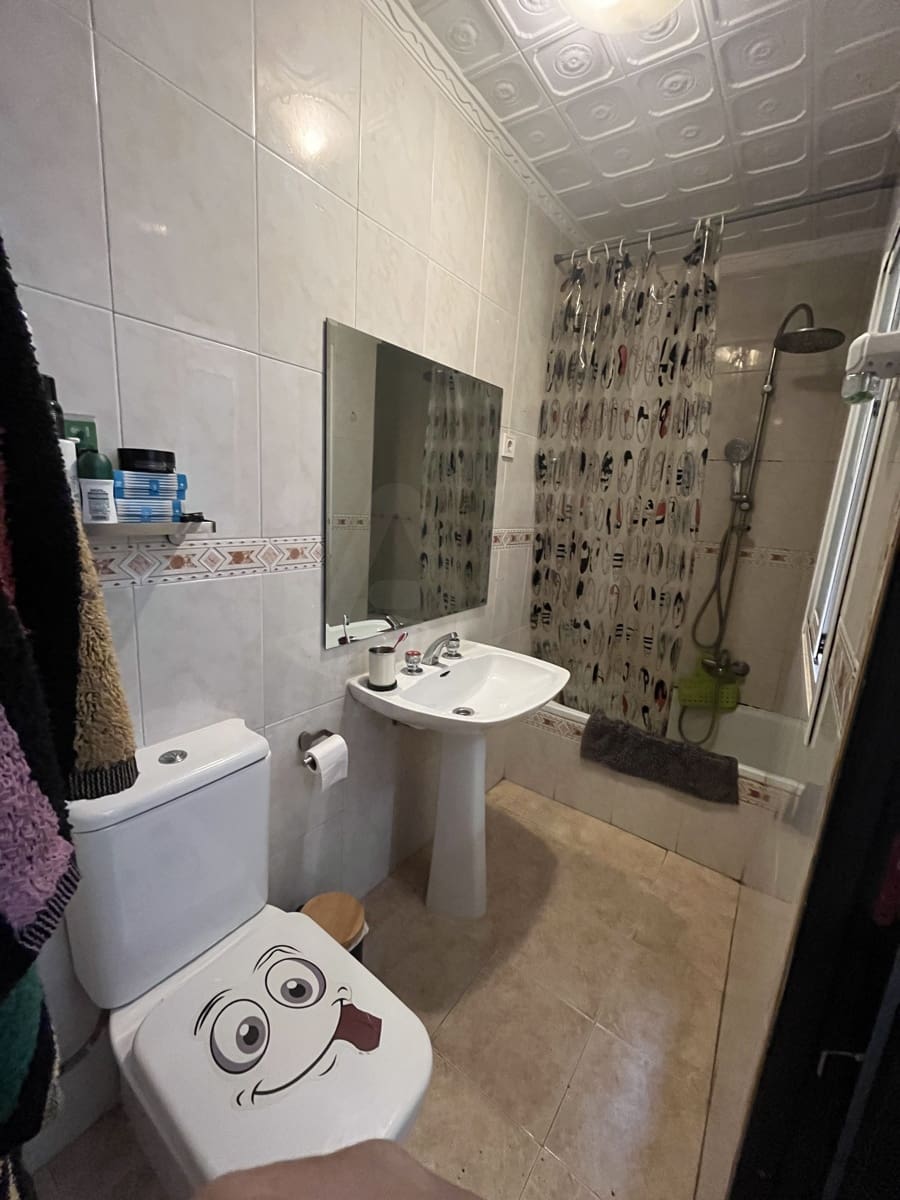 4 slaapkamer Rijtjeshuis te koop in Malaga stad - € 364.000 (Ref: 10115691)