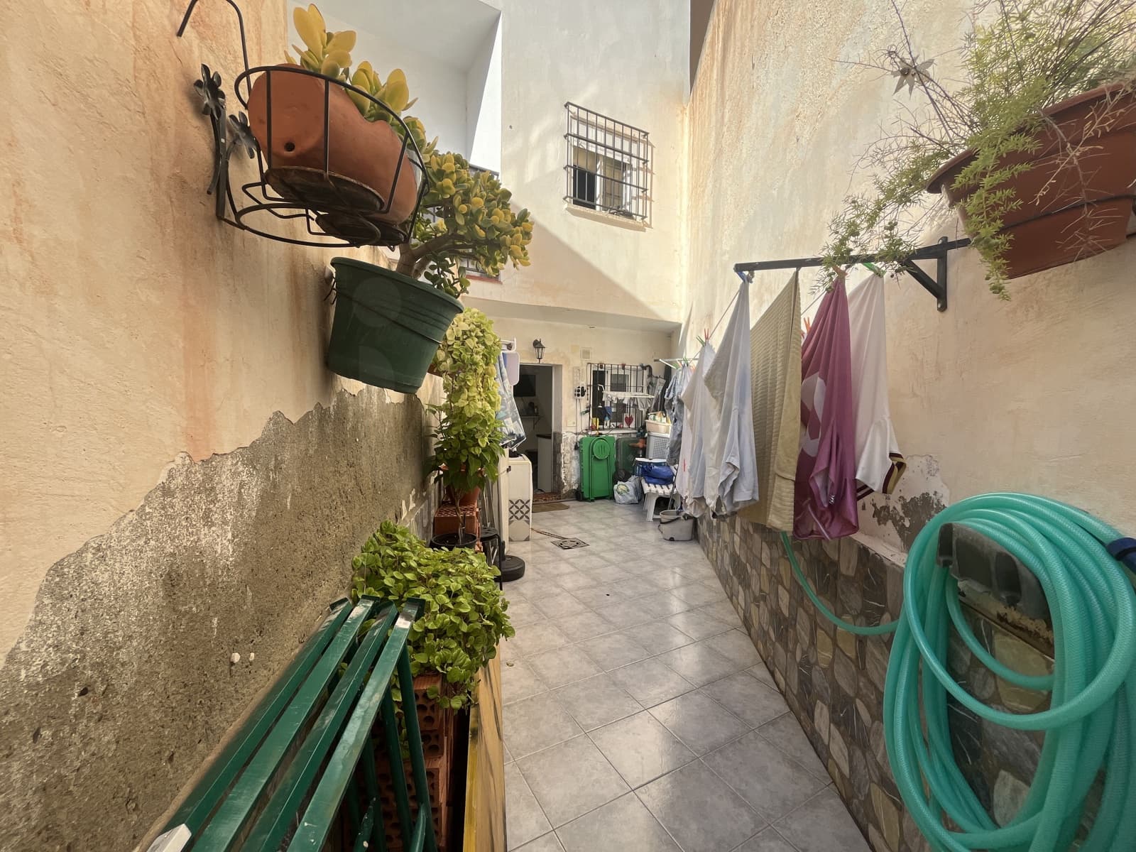 4 slaapkamer Rijtjeshuis te koop in Malaga stad - € 364.000 (Ref: 10115691)