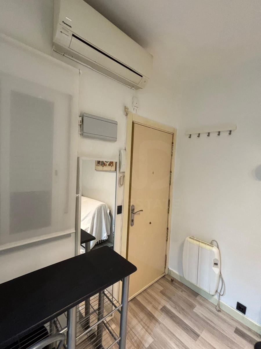 Appartement de 1 chambre à louer à Madrid ville - 1 050 € (Ref: 10115692)