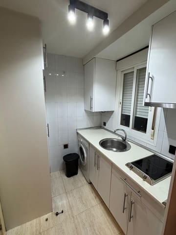 Appartement de 1 chambre à louer à Rios Rosas, Madrid ville - 970 € (Ref: 10115692)