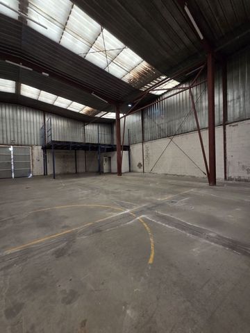 Commercial for sale in León city - € 450,000 (Ref: 10117520)