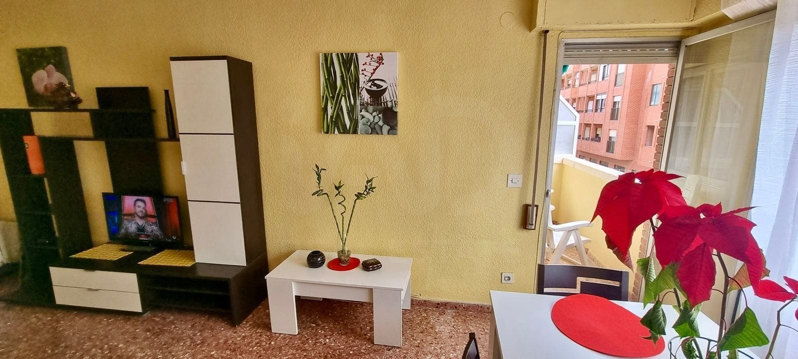 4 bedroom Apartment for sale in Biar with garage - € 115,000 (Ref: 10118126)