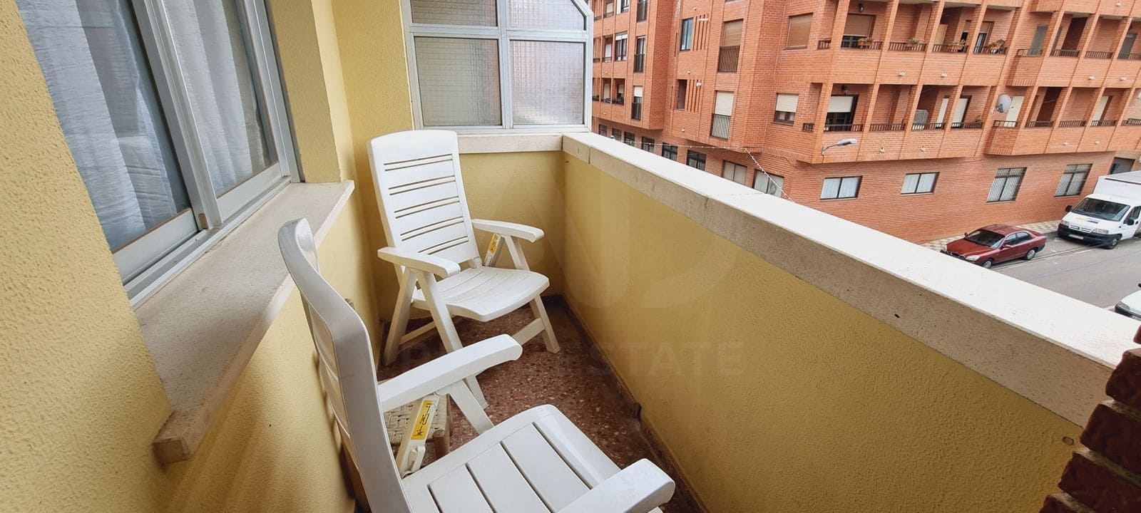 4 bedroom Apartment for sale in Biar with garage - € 115,000 (Ref: 10118126)