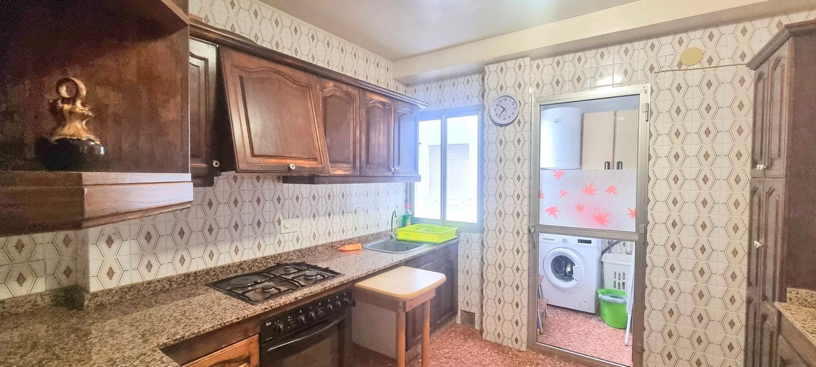 4 bedroom Apartment for sale in Biar with garage - € 115,000 (Ref: 10118126)