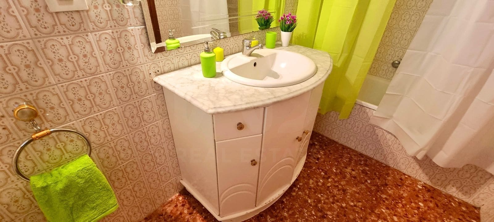 4 bedroom Apartment for sale in Biar with garage - € 115,000 (Ref: 10118126)