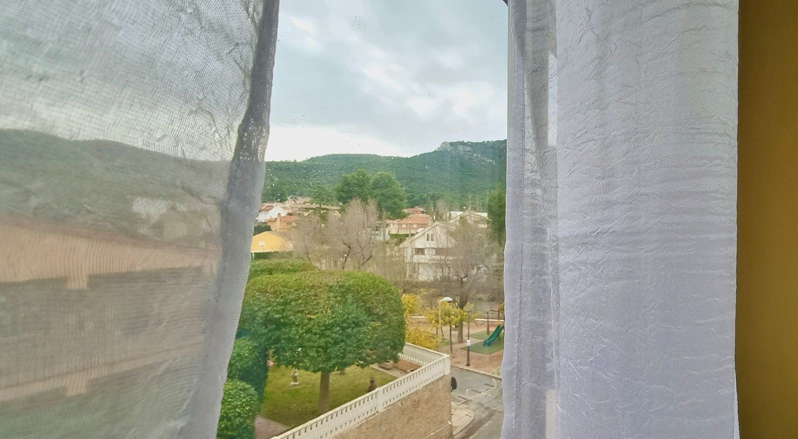 4 bedroom Apartment for sale in Biar with garage - € 115,000 (Ref: 10118126)
