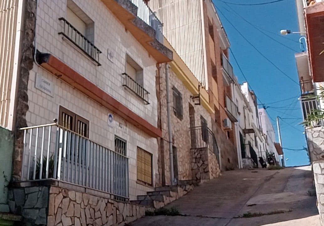 4 soveværelse Rækkehus til salg i Blanes - € 215.000 (Ref: 10118127)